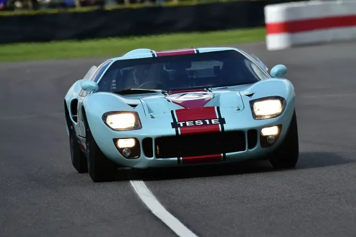 Rights Managed : CM34 4728 Shaun Lynn, Dario Franchitti, Ford GT40 Rights Managed : CM34 4728 Shaun Lynn, Dario Franchitti, Ford GT40