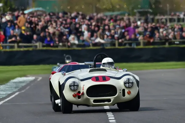 Rights Managed : CM34 4731 Andy Priaulx, Bill Shepherd, AC Shelby Cobra 427 Rights Managed : CM34 4731 Andy Priaulx, Bill Shepherd, AC Shelby Cobra 427