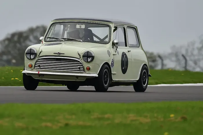 Framed Print : CM34 6426 Julian Crossley, Edward Crossley, Morris Mini Cooper S Framed Print : CM34 6426 Julian Crossley, Edward Crossley, Morris Mini Cooper S