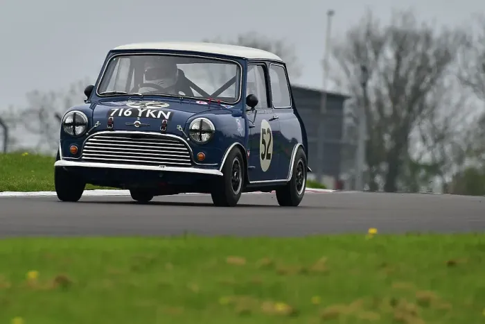 Framed Print : CM34 6438 Alice Locke, Richard Locke, Mini Cooper S Framed Print : CM34 6438 Alice Locke, Richard Locke, Mini Cooper S