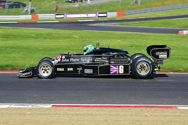 CM34 8254 Nick Padmore, Lotus 77