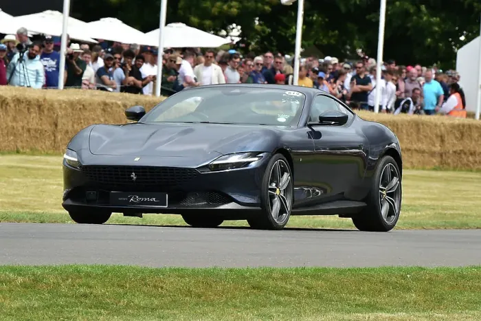 Rights Managed : CM34 8704 Patrick Blakeney-Edwards, Edward Morris, Edward Norfolk, Ferrari Roma S-A Coupe