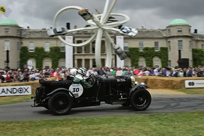Rights Managed : CM34 8882 Mike Sayer, Bentley Blower Car Zero