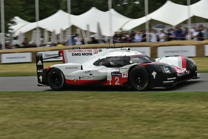Rights Managed : CM34 9136 Porsche 919 Hybrid Rights Managed : CM34 9136 Porsche 919 Hybrid