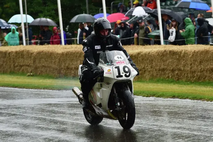 Rights Managed : CM34 9401 James Hewing, Norton NRS, White Charger Rights Managed : CM34 9401 James Hewing, Norton NRS, White Charger