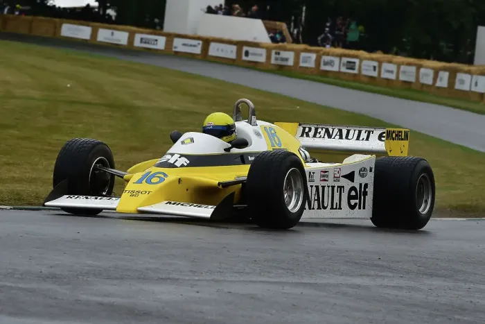 Rights Managed : CM34 9717 Alain Serpaggi, Renault RS10 Rights Managed : CM34 9717 Alain Serpaggi, Renault RS10