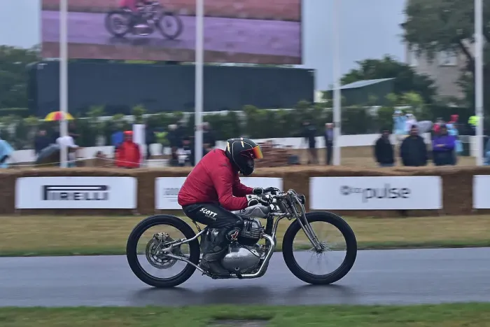 Rights Managed : CM35 0601 Royal Enfield Sosa Metal Works, Kamala Rights Managed : CM35 0601 Royal Enfield Sosa Metal Works, Kamala