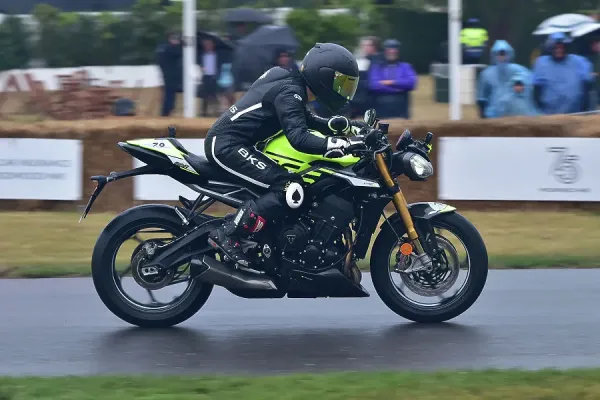 Triumph Moto Moto2 765 Triumph Daytona 765 Moto2 Price, Specs - Main Image