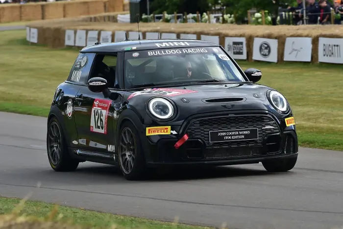 Rights Managed : CM35 0672 Chris Fryer, Charlie Cooper, MINI JCW 1 to 6 Edition