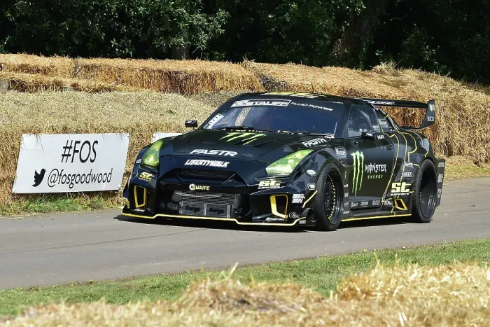Rights Managed : CM35 0850 Steve Biagioni, Baggsy, Nissan GT-R Rights Managed : CM35 0850 Steve Biagioni, Baggsy, Nissan GT-R