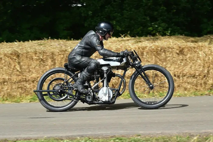 Rights Managed : CM35 0918 Ian Bain, Norton CS1 Rights Managed : CM35 0918 Ian Bain, Norton CS1
