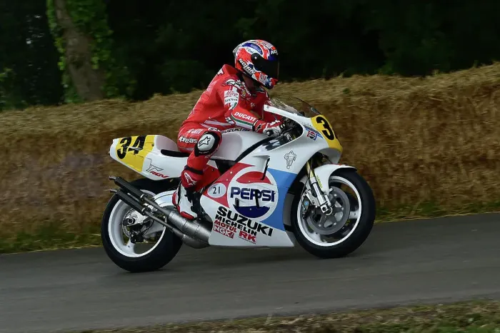 Rights Managed : CM35 1194 Nathan Colombi, Suzuki RGV500 Rights Managed : CM35 1194 Nathan Colombi, Suzuki RGV500