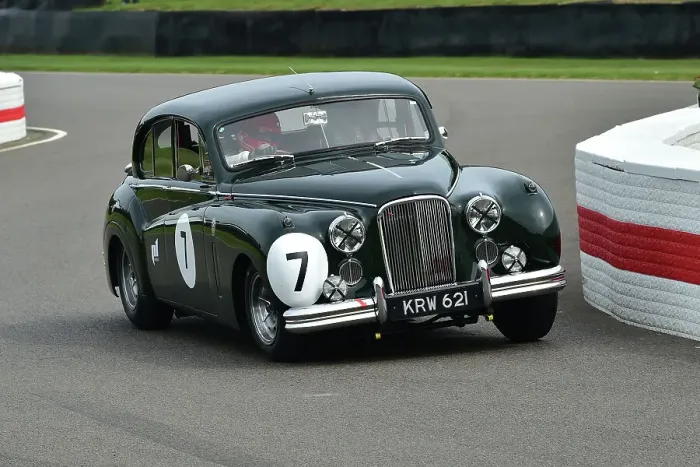 Rights Managed : CM35 1673 Rowan Atkinson, Duncan Pittaway, Jaguar MKVII Rights Managed : CM35 1673 Rowan Atkinson, Duncan Pittaway, Jaguar MKVII