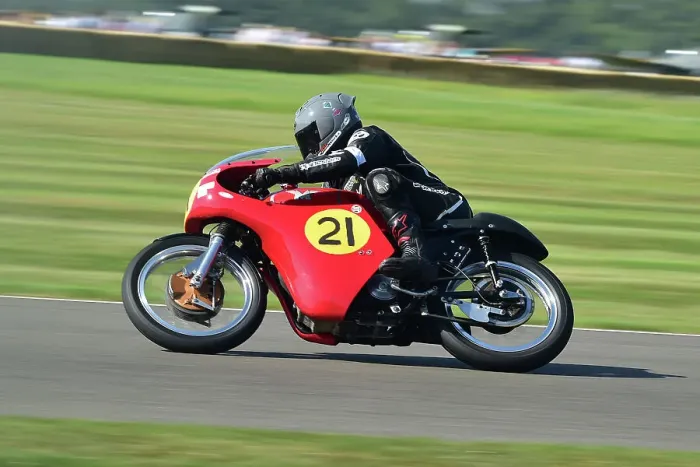 Rights Managed : CM35 2200 Luke Hedger, Ben Kingham, Matchless G50
