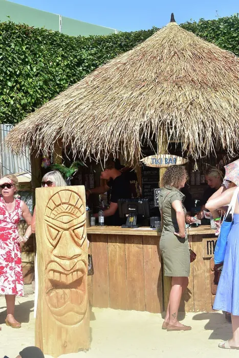 Rights Managed : CM35 2296 Tiki Bar