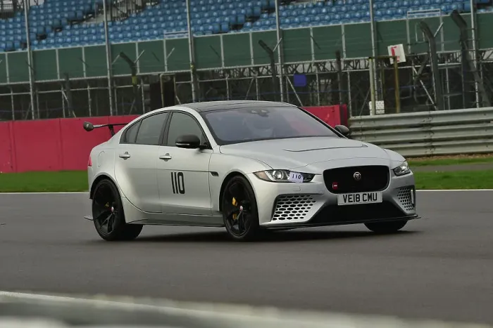 Framed Print : CM35 2334 Paul Barritt, Jaguar XE SV Project 8 Framed Print : CM35 2334 Paul Barritt, Jaguar XE SV Project 8