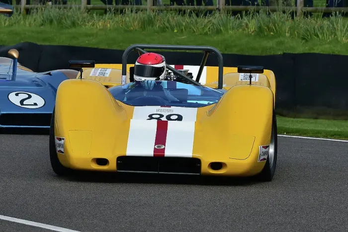 Rights Managed : CM35 3236 Max Banks, Andrew Banks, McLaren-Chevrolet M6B