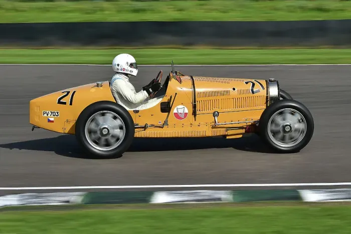 Rights Managed : CM35 3315 Jonathan Bailey, Bugatti Type 35C Rights Managed : CM35 3315 Jonathan Bailey, Bugatti Type 35C