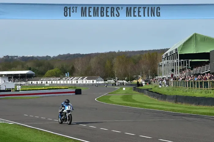 Rights Managed : CM35 3449 Luke Hedger, Triumph Bonneville Rights Managed : CM35 3449 Luke Hedger, Triumph Bonneville