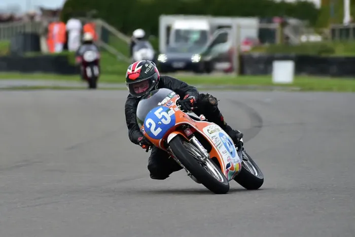 Rights Managed : CM35 4059 Glenn English, Yamaha TZ350G Rights Managed : CM35 4059 Glenn English, Yamaha TZ350G