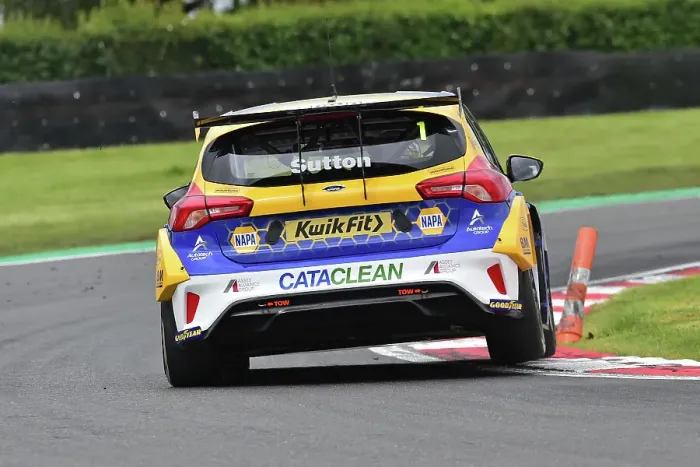 Framed Print : CM35 6006 Ashley Sutton, Ford Focus ST, NAPA Racing UK Framed Print : CM35 6006 Ashley Sutton, Ford Focus ST, NAPA Racing UK