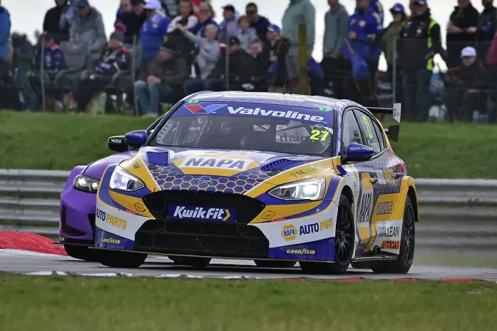 Framed Print : CM35 6420 Dan Cammish, Ford Focus ST, NAPA Racing UK Framed Print : CM35 6420 Dan Cammish, Ford Focus ST, NAPA Racing UK