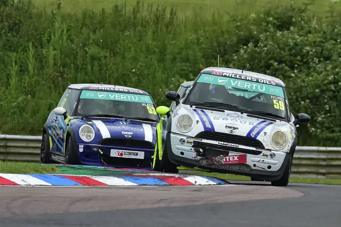 Framed Print : CM35 7571 Rhys Hurd, MINI Cooper R50, Chandler Motorsport