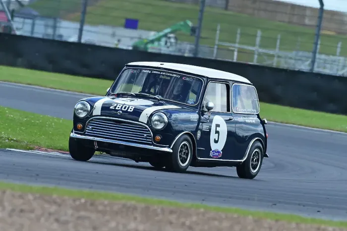 Framed Print : CM35 8699 Christopher Edmunds, Morris Mini Cooper S Framed Print : CM35 8699 Christopher Edmunds, Morris Mini Cooper S