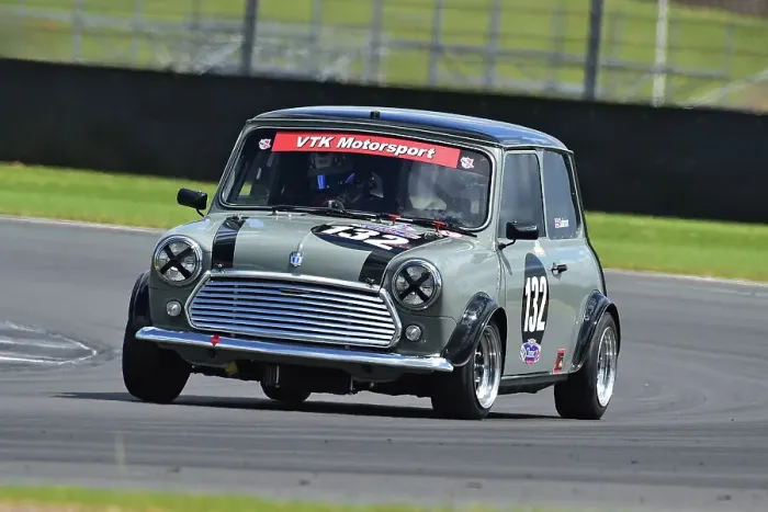 Framed Print : CM35 8733 Lewis Salmon, Austin Mini Cooper Framed Print : CM35 8733 Lewis Salmon, Austin Mini Cooper