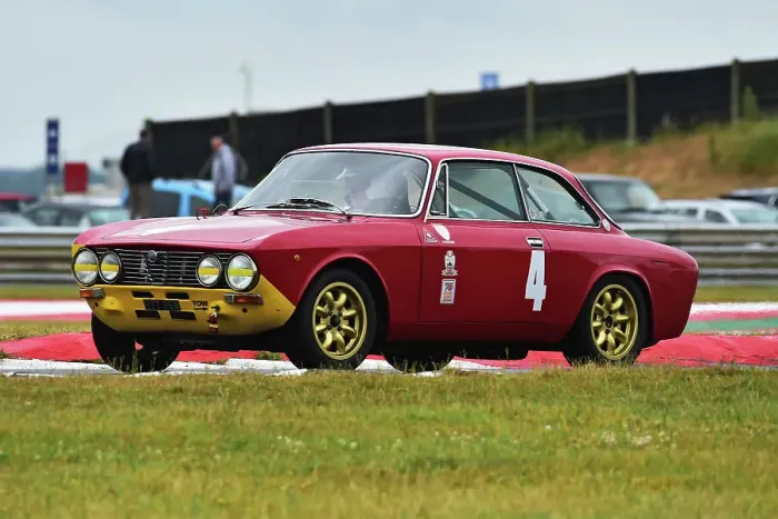 Framed Print : CM35 9355 Ken Rorrison, Alfa Romeo 2000 GTV Framed Print : CM35 9355 Ken Rorrison, Alfa Romeo 2000 GTV