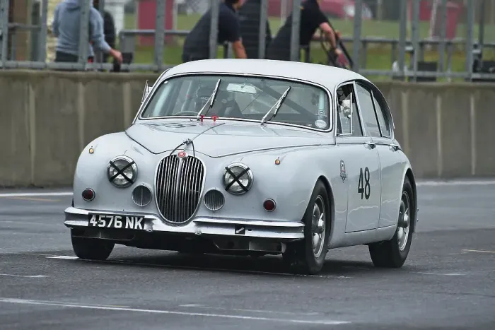 Framed Print : CM35 9431 Tom Butterfield, John Young, Jaguar Mk2 Framed Print : CM35 9431 Tom Butterfield, John Young, Jaguar Mk2