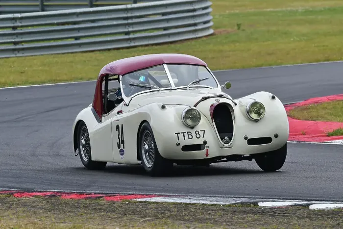 Framed Print : CM35 9605 Nick Finburgh, Oliver Marcais, Jaguar XK120 Framed Print : CM35 9605 Nick Finburgh, Oliver Marcais, Jaguar XK120