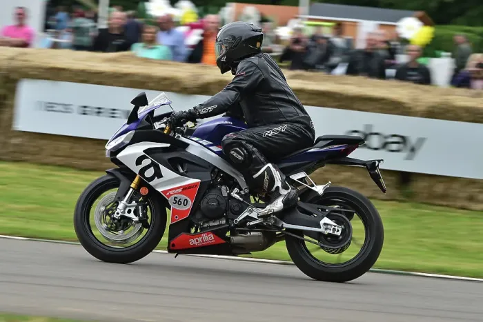 Rights Managed : CM35 9849 Aprilia RS 600