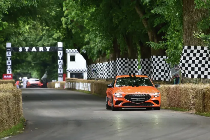 Rights Managed : CM35 9882 Genesis G70 Track Taxi Nordschleife Rights Managed : CM35 9882 Genesis G70 Track Taxi Nordschleife