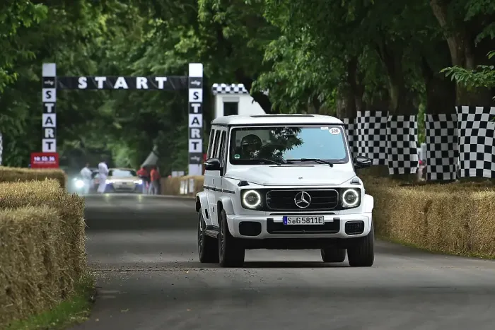 Rights Managed : CM35 9917 Niklas Meisenzahl, Mercedes-Benz G 580 with EQ Technology