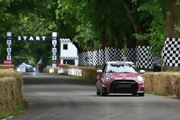 Rights Managed : CM35 9924 MINI John Cooper Works electric