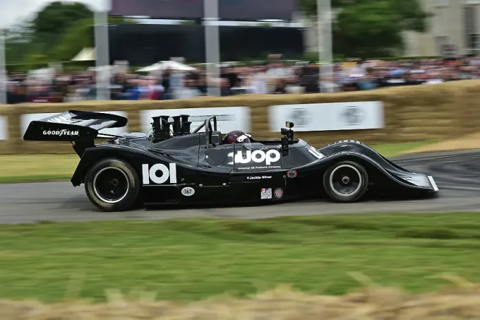 Rights Managed : CM36 0157 Jackie Oliver, Shadow-Chevrolet DN4 Rights Managed : CM36 0157 Jackie Oliver, Shadow-Chevrolet DN4