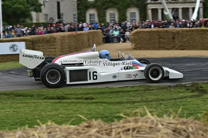 Rights Managed : CM36 0184 Jonathan Constable, Shadow-Cosworth DN8 Rights Managed : CM36 0184 Jonathan Constable, Shadow-Cosworth DN8