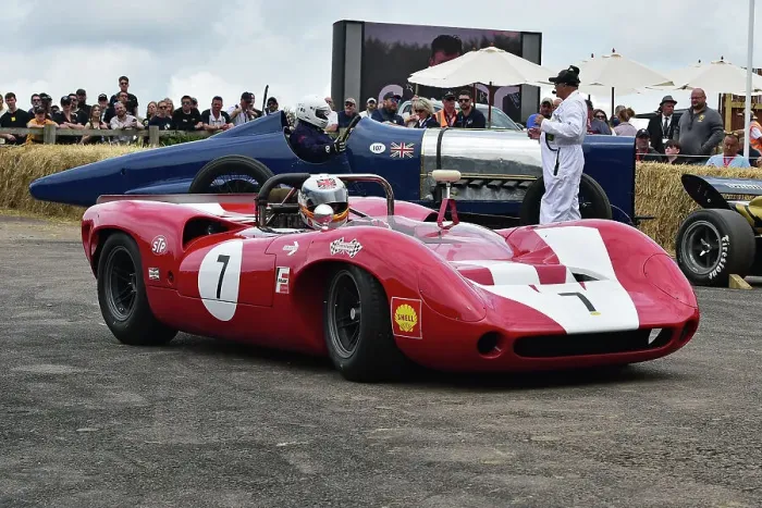 Rights Managed : CM36 0720 Derek Bell, Lola-Chevrolet T70 Spyder Rights Managed : CM36 0720 Derek Bell, Lola-Chevrolet T70 Spyder