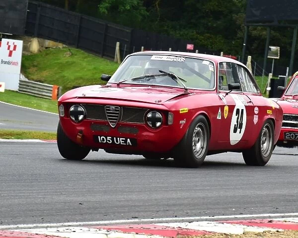 CM5 2734 David Morrow, Alfa Romeo Giulia Sprint, 105 UEA