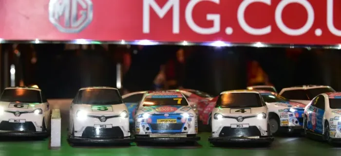 Framed Print : CM5 8525 MG, BTCC, MG6 Framed Print : CM5 8525 MG, BTCC, MG6