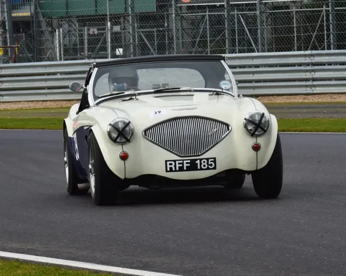 Framed Print : CM6 0268 Robert Cobden, Austin Healey 100-4 Framed Print : CM6 0268 Robert Cobden, Austin Healey 100-4