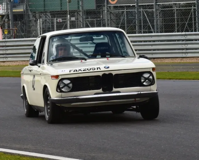 Framed Print : CM6 0278 Richard Tyzack, BMW 2002 Framed Print : CM6 0278 Richard Tyzack, BMW 2002