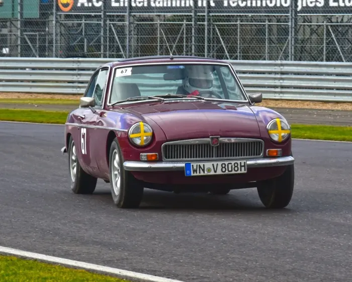 Framed Print : CM6 0347 Klaus-Peter Mutschler, MG B GT V8