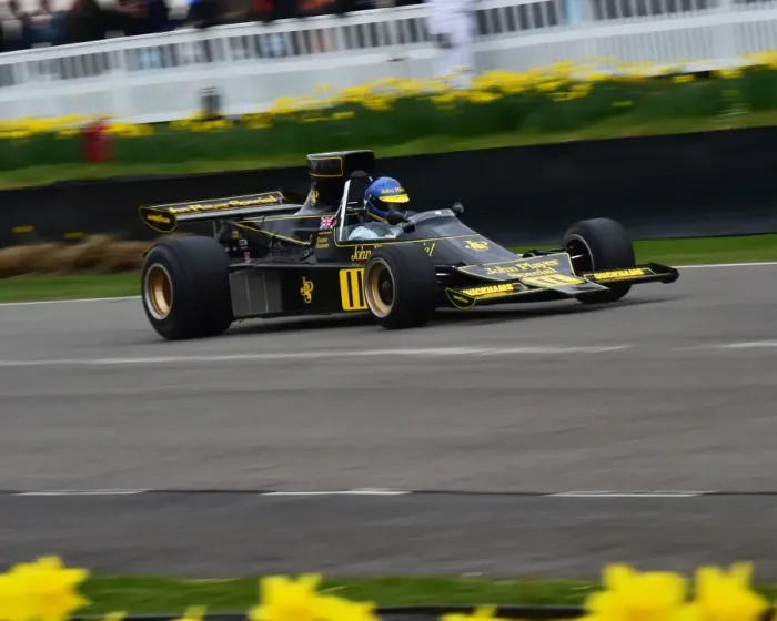 Rights Managed : CM6 3003 Andrew Beaumont, Lotus-Cosworth 76