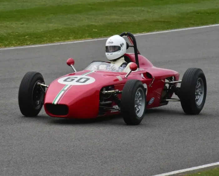 Rights Managed : CM6 3730 David Drew, RAM-FIAT 04