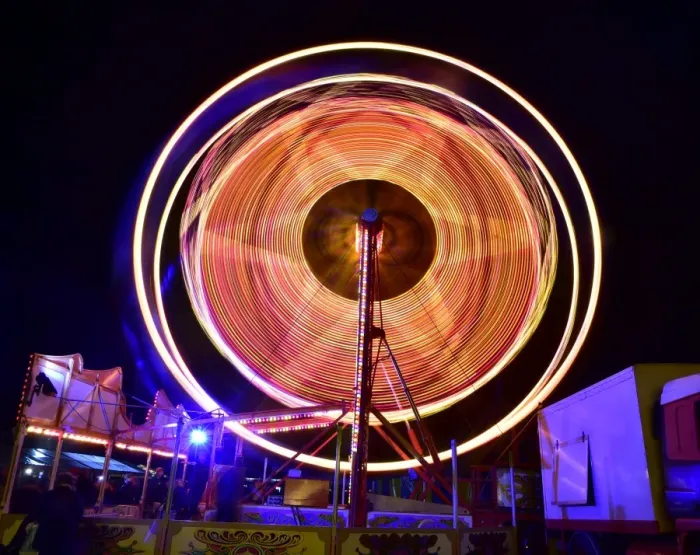 Rights Managed : CM6 3981 Big Wheel