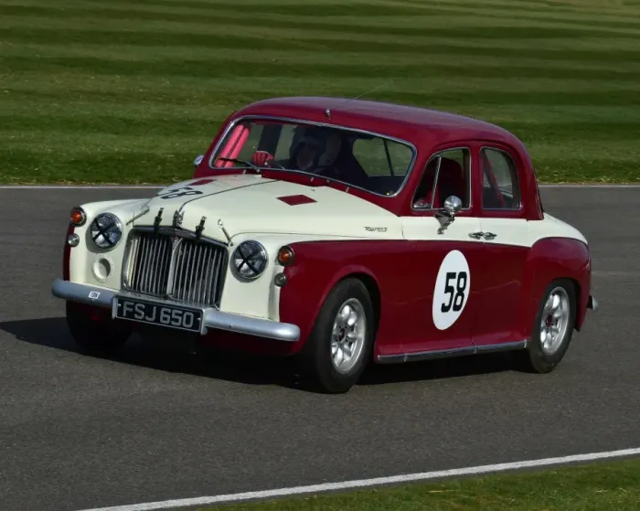 Rights Managed : CM6 4218 Andrew Wheelwright, Rover 100 P4 Rights Managed : CM6 4218 Andrew Wheelwright, Rover 100 P4