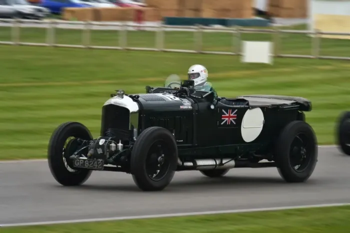 Rights Managed : CM6 4715 Martin Overington, Bentley 4Aoe blower