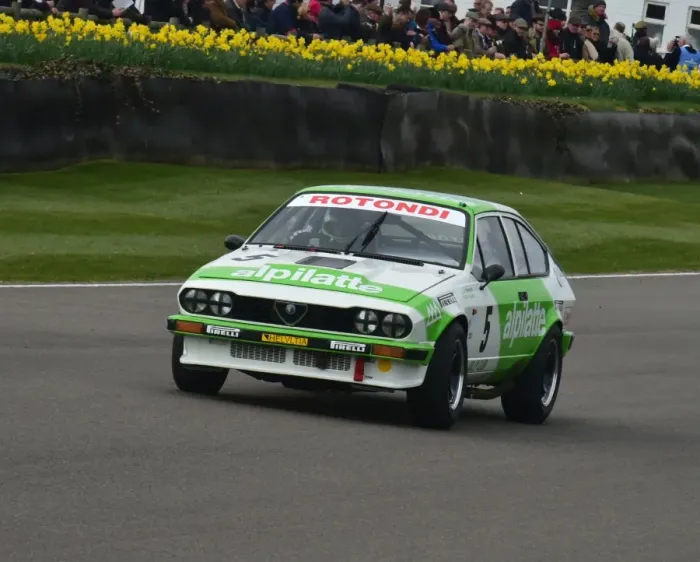 Rights Managed : CM6 4819 Chris Snowdon, Nick Whale, Alfa Romeo GTV6 Rights Managed : CM6 4819 Chris Snowdon, Nick Whale, Alfa Romeo GTV6